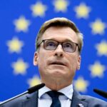Projet de collaboration entre OpenGraphy et EESC via Instant News Service